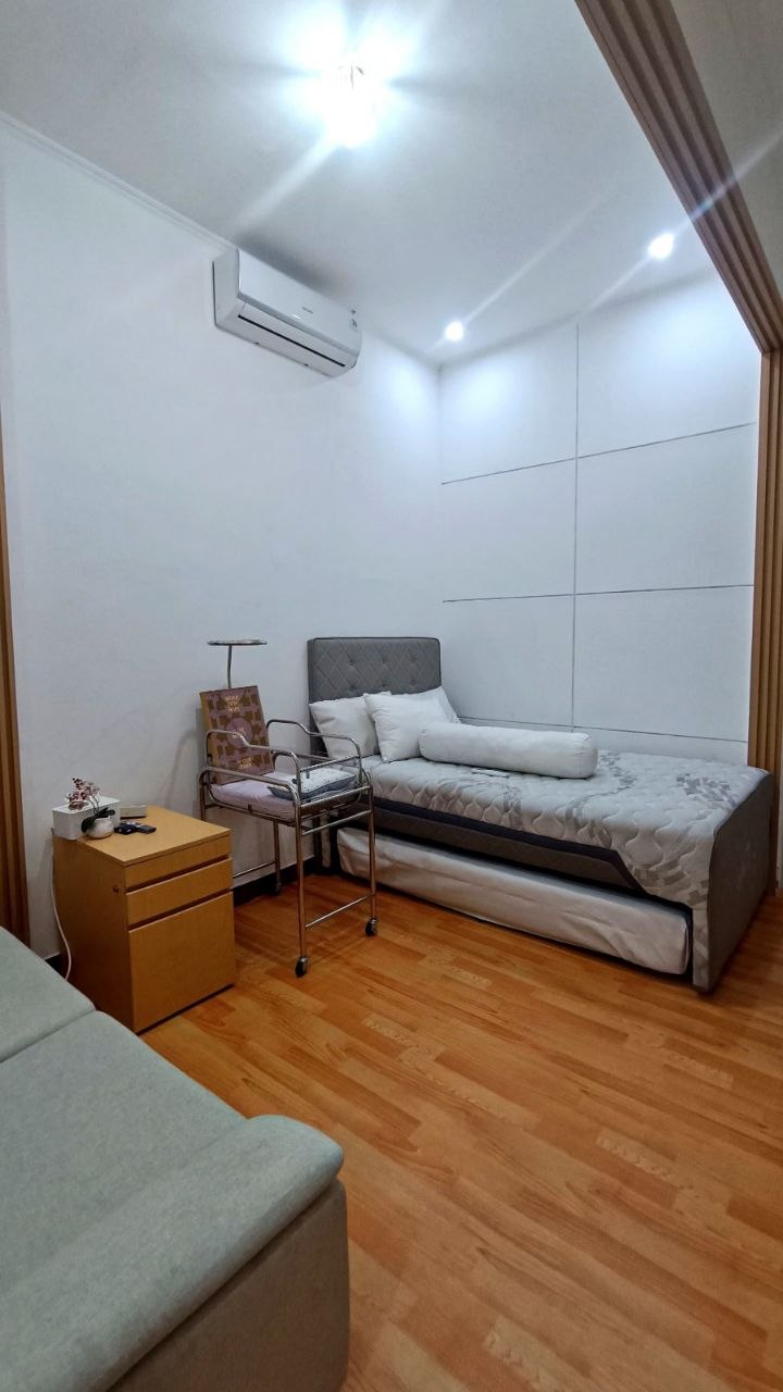 Kamar Gold KBC